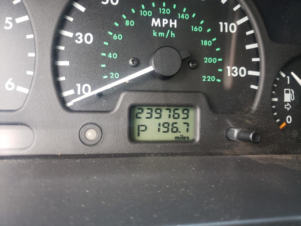 Photo 8 from auction – 2000 LAND ROVER DISCOVERY with VIN SALTY124XYA272405