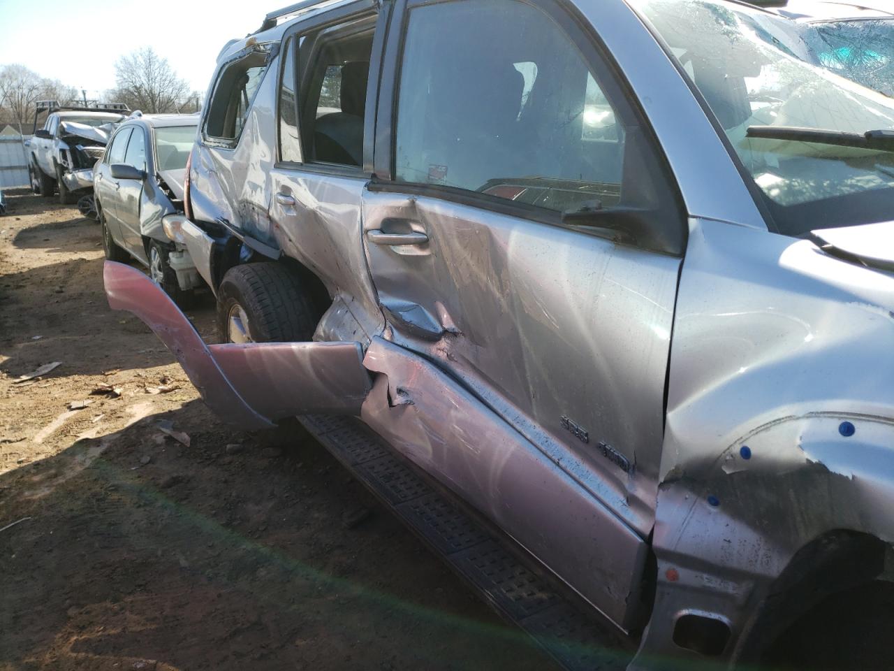 صورة رقم 9 من المزاد - 2004 TOYOTA 4RUNNER SR مع VIN JTEBU14R640045702