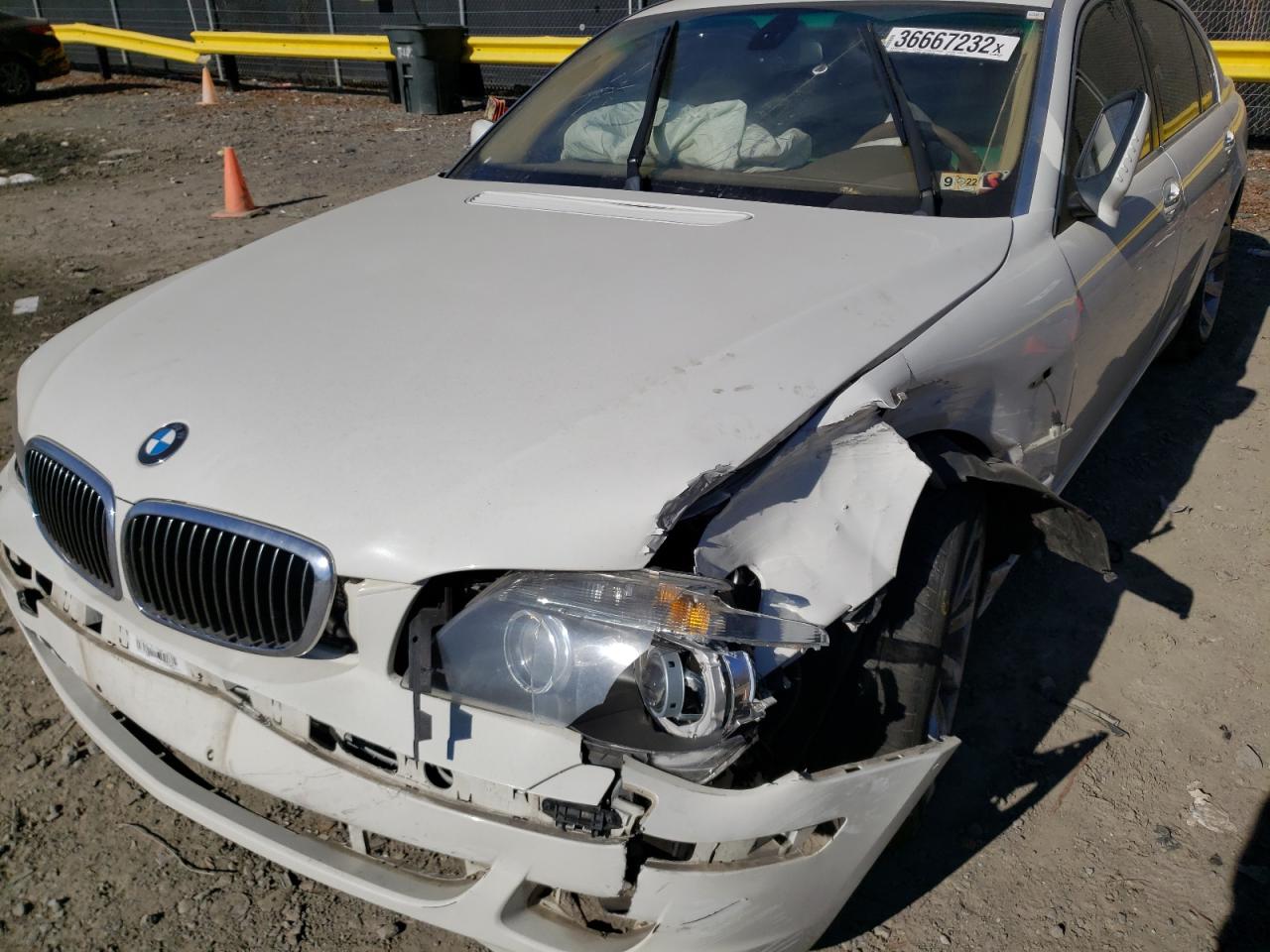 Photo 9 from auction – 2007 BMW 750 with VIN WBAHN83527DT69128