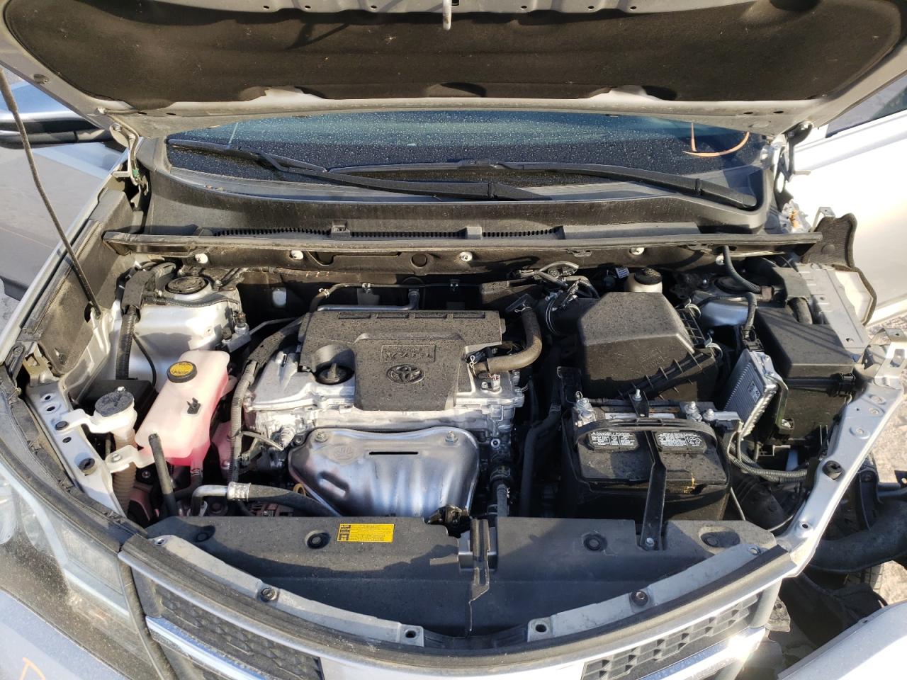 Photo 7 from auction – 2015 TOYOTA RAV4 LIMIT with VIN 2T3YFREV3FW213300