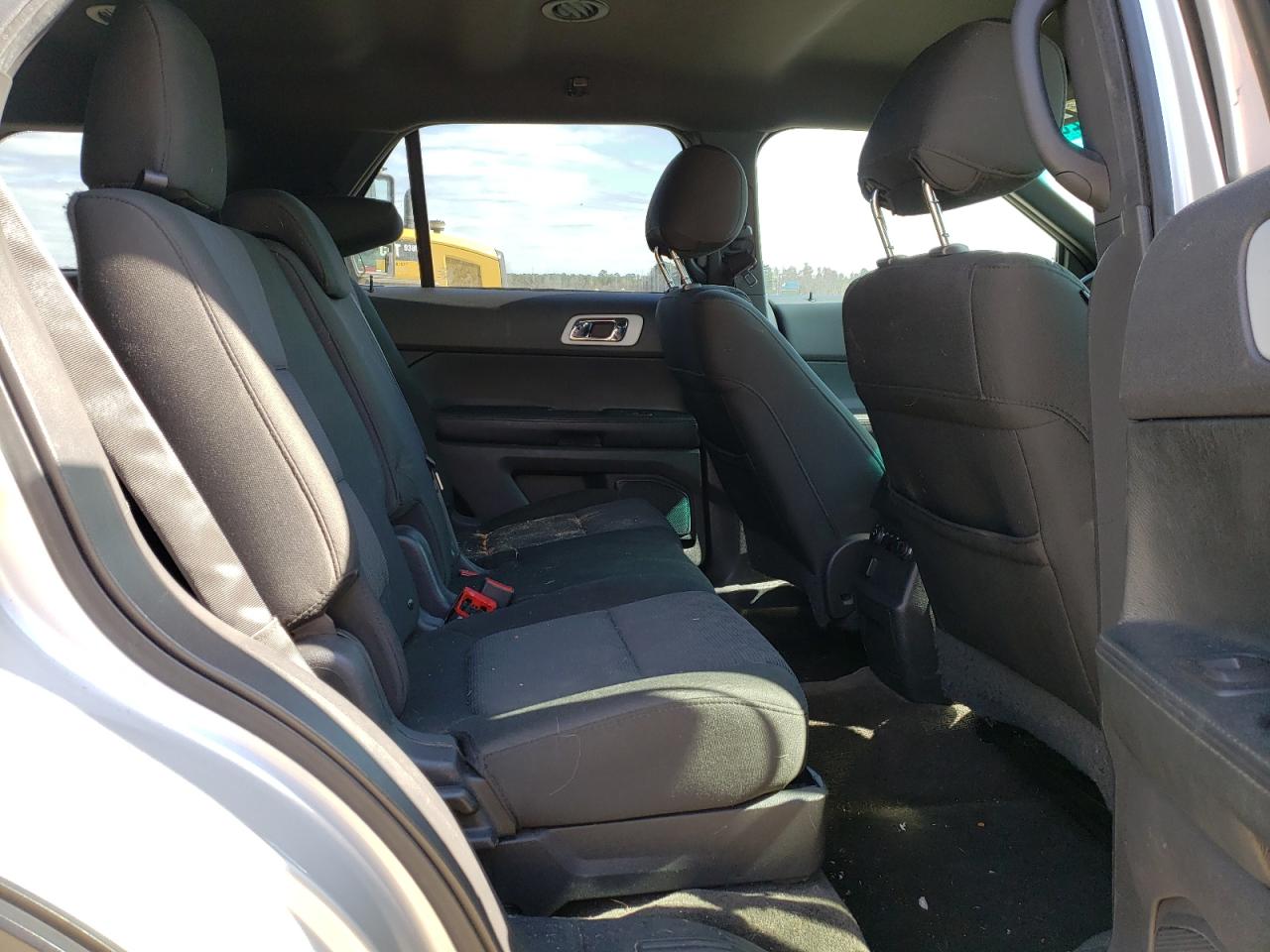 Photo 6 from auction – 2015 FORD EXPLORER X with VIN 1FM5K7D82FGA31951