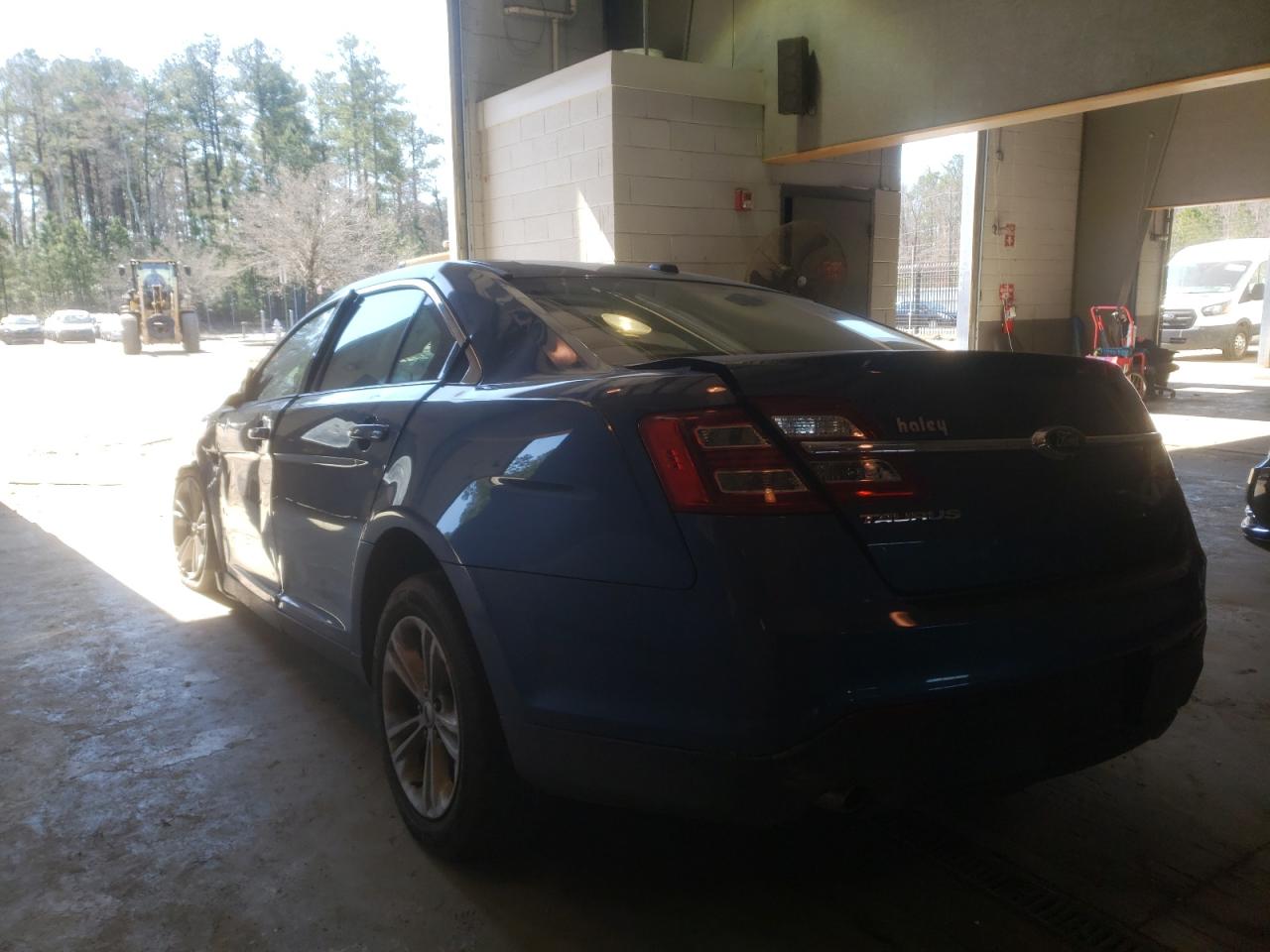 Photo 3 from auction – 2018 FORD TAURUS SE with VIN 1FAHP2D87JG102940