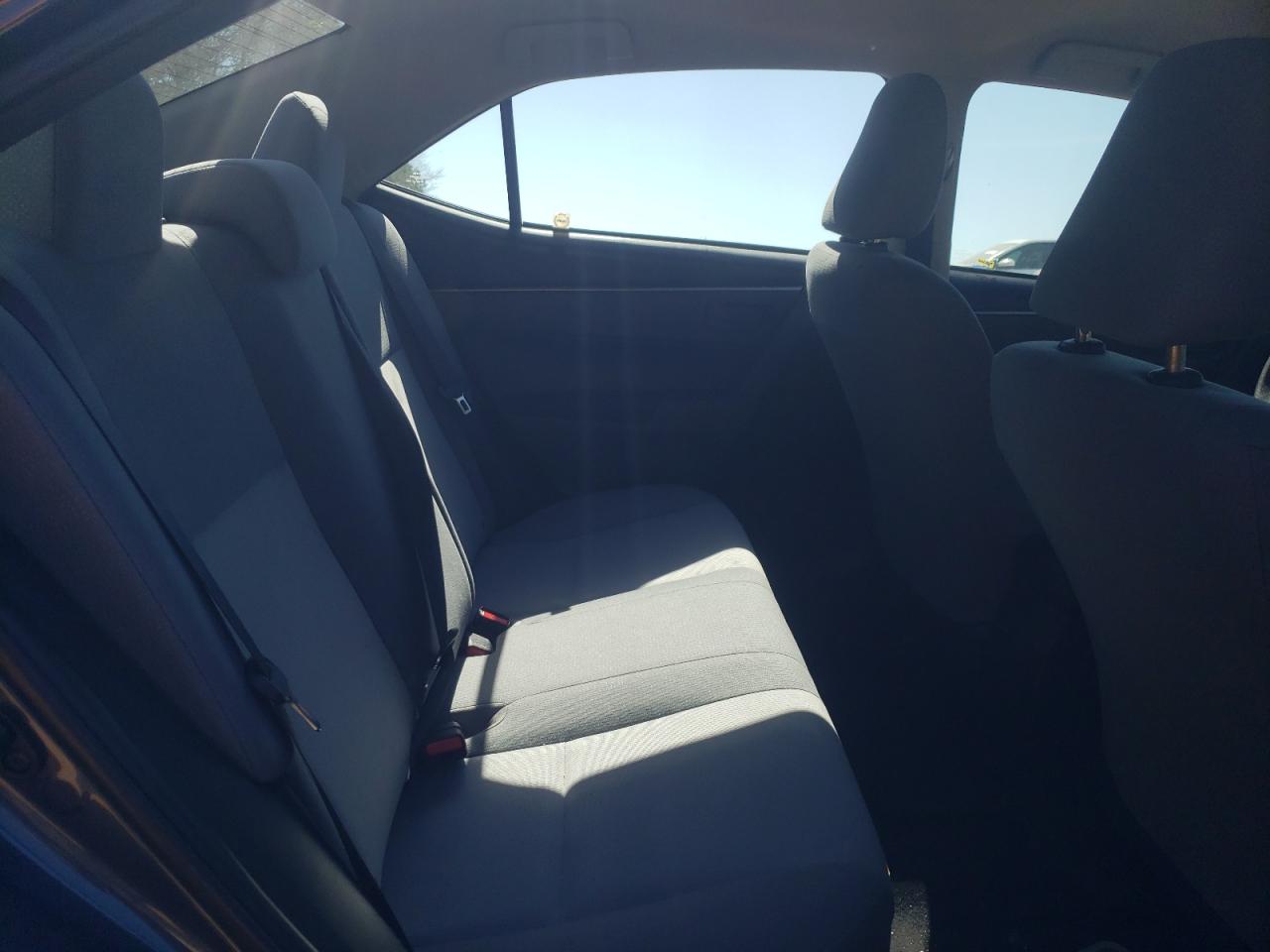 Photo 6 from auction – 2015 TOYOTA COROLLA L with VIN 2T1BURHE2FC283520