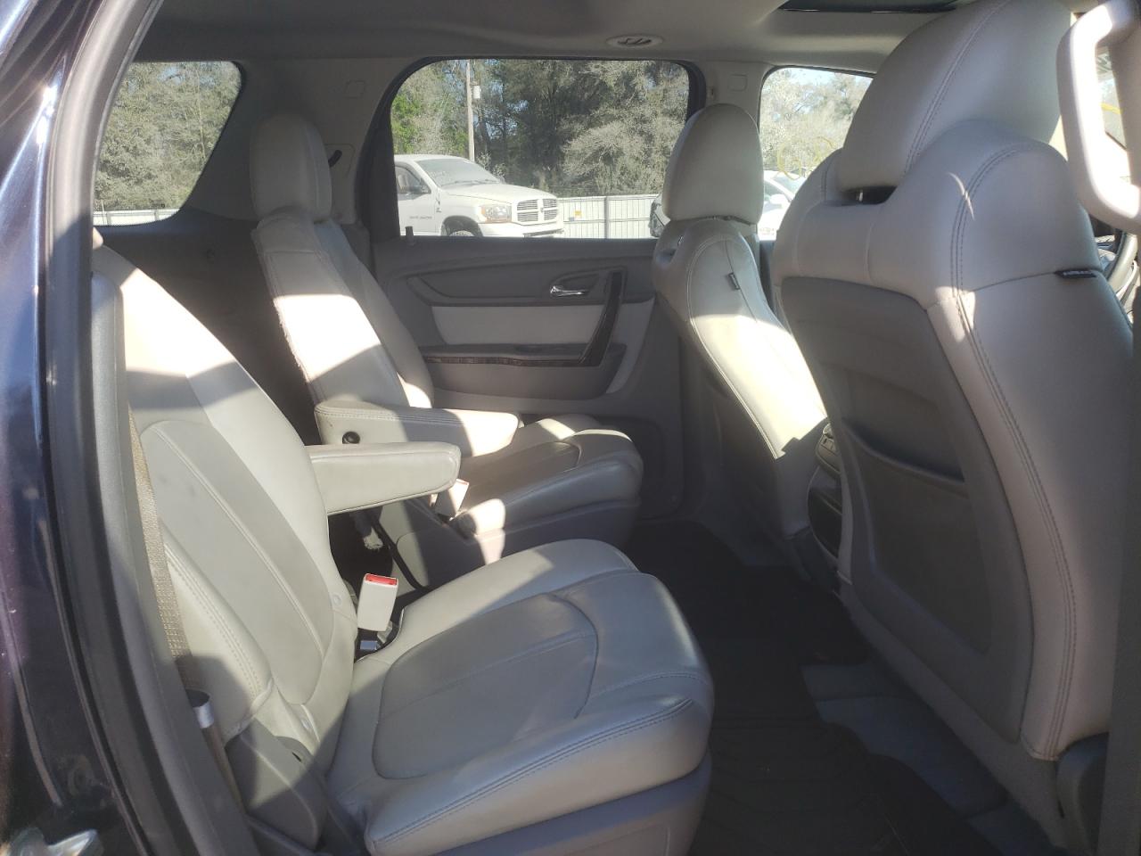 Photo 6 from auction – 2015 GMC ACADIA SLT with VIN 1GKKRRKDXFJ147369