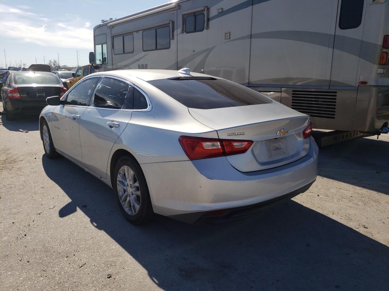 Photo 3 from auction – 2018 CHEVROLET MALIBU LT with VIN 1G1ZD5ST1JF207178