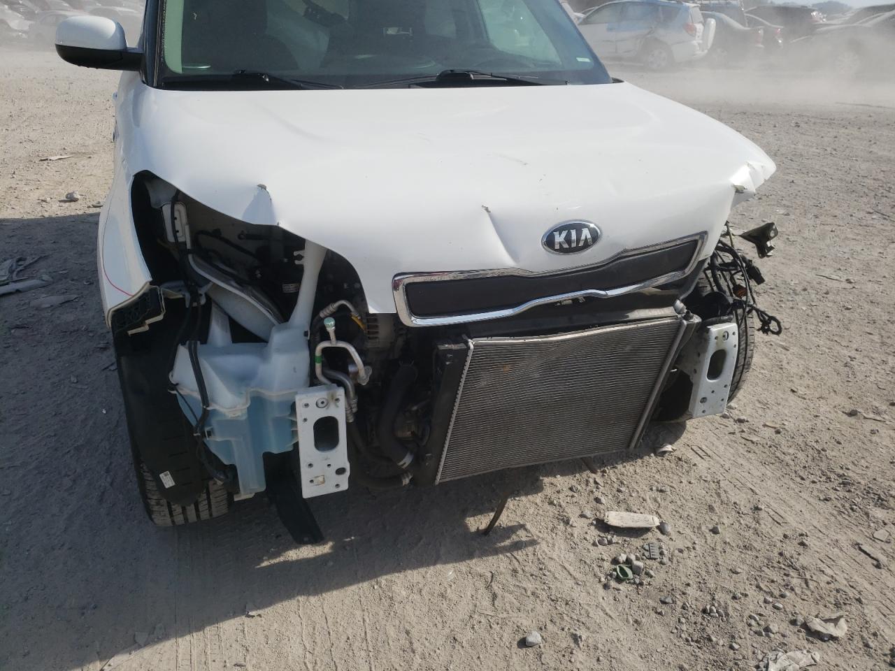 Photo 9 from auction – 2016 KIA SOUL with VIN KNDJN2A22G7244462