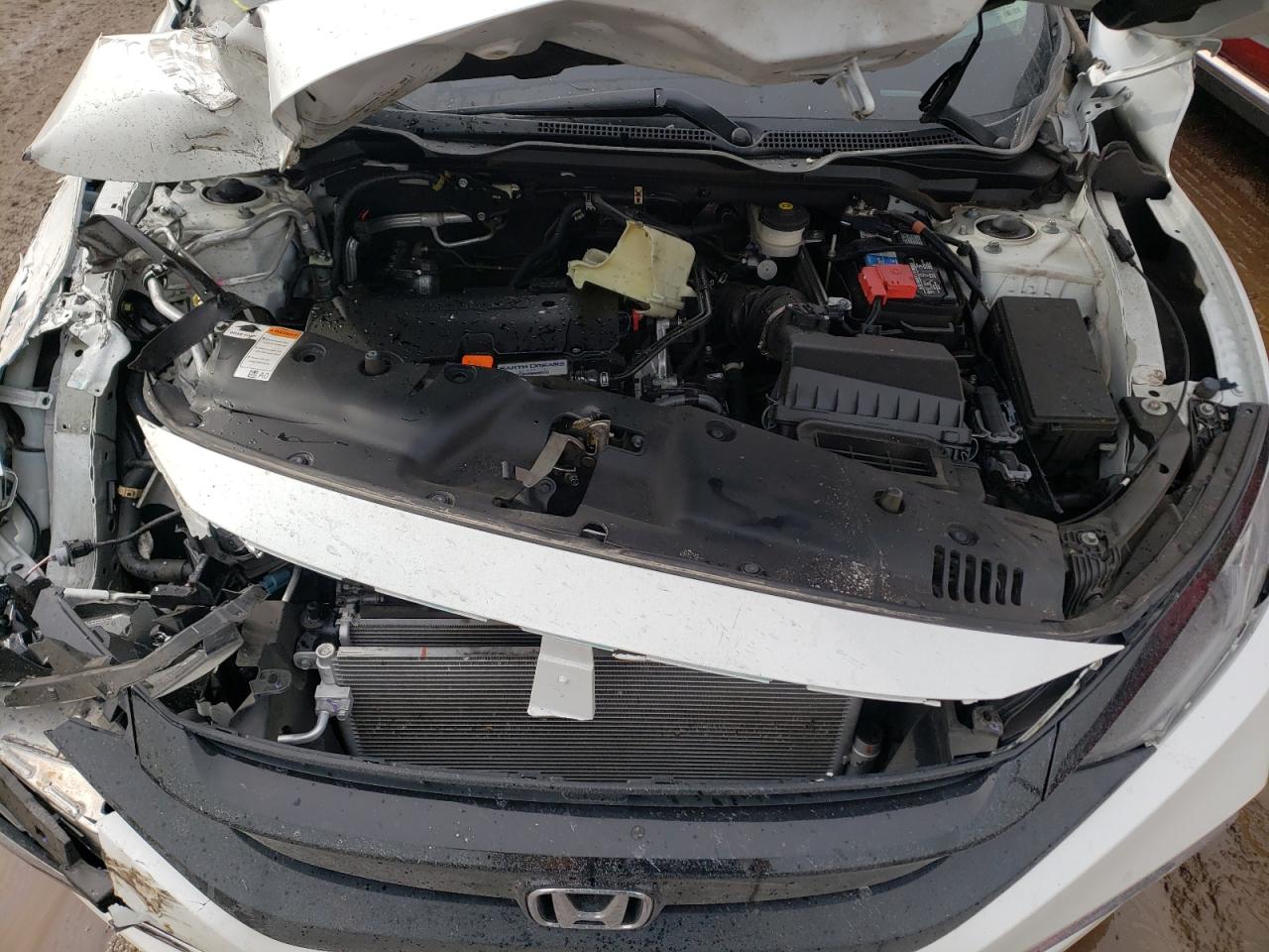 Photo 7 from auction – 2020 HONDA CIVIC LX with VIN 19XFC2F68LE010683