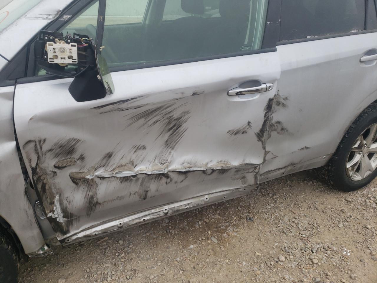 Photo 9 from auction – 2016 SUBARU FORESTER 2 with VIN JF2SJAGC7GH498755