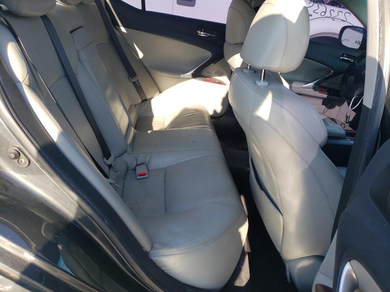 Photo 6 from auction – 2006 LEXUS IS 350 with VIN JTHBE262062006729