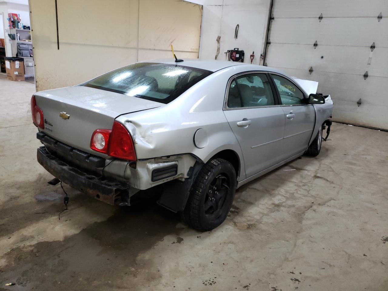 Photo 4 from auction – 2011 CHEVROLET MALIBU LS with VIN 1G1ZB5E14BF284418
