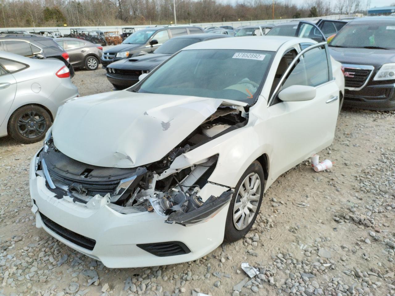 Photo 2 from auction – 2016 NISSAN ALTIMA 2.5 with VIN 1N4AL3AP5GC259946