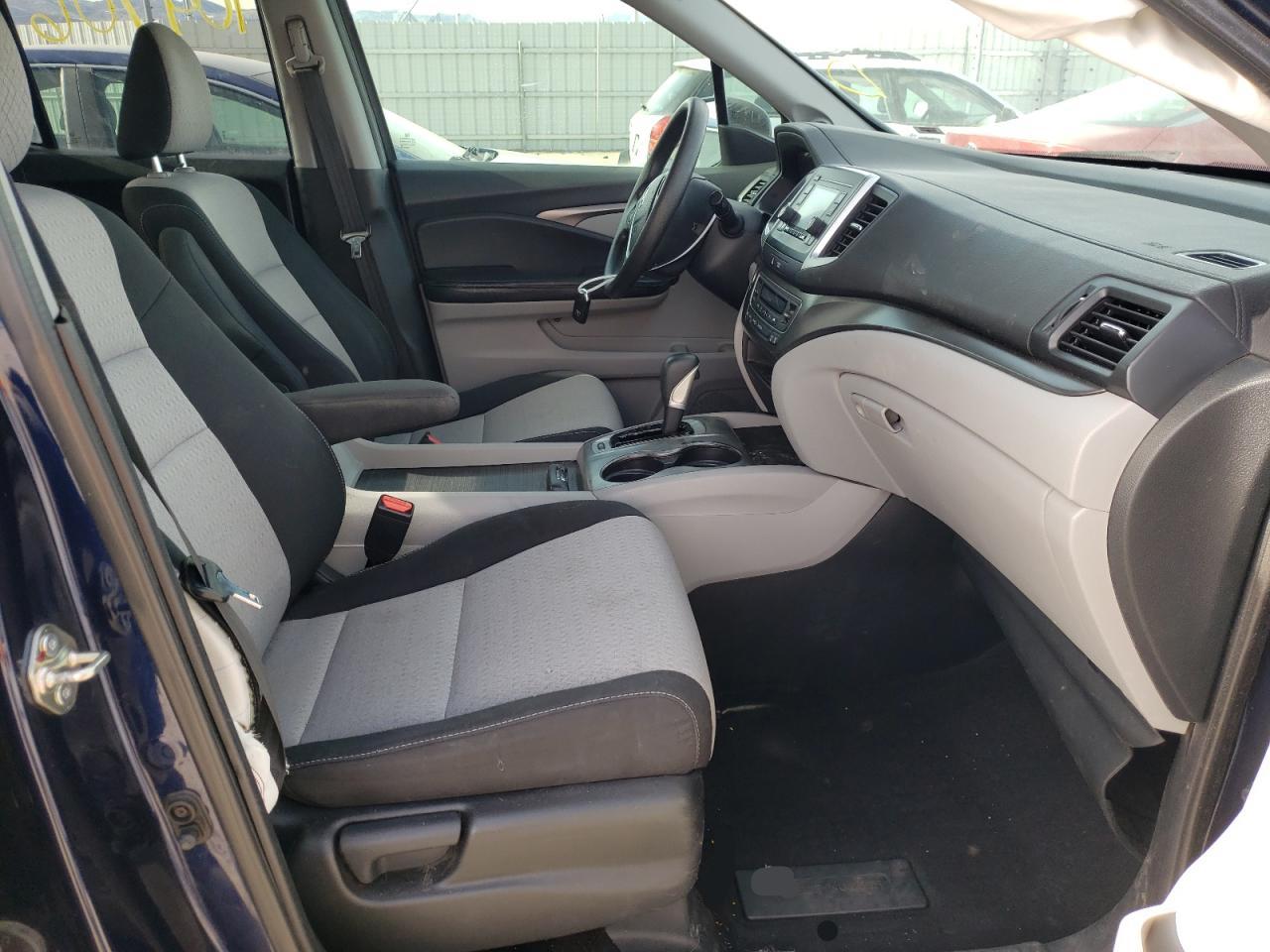 Photo 5 from auction – 2017 HONDA RIDGELINE with VIN 5FPYK3F49HB022978