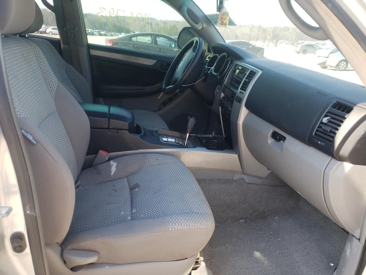 Photo 5 from auction – 2006 TOYOTA 4RUNNER SR with VIN JTEZU14R060077837