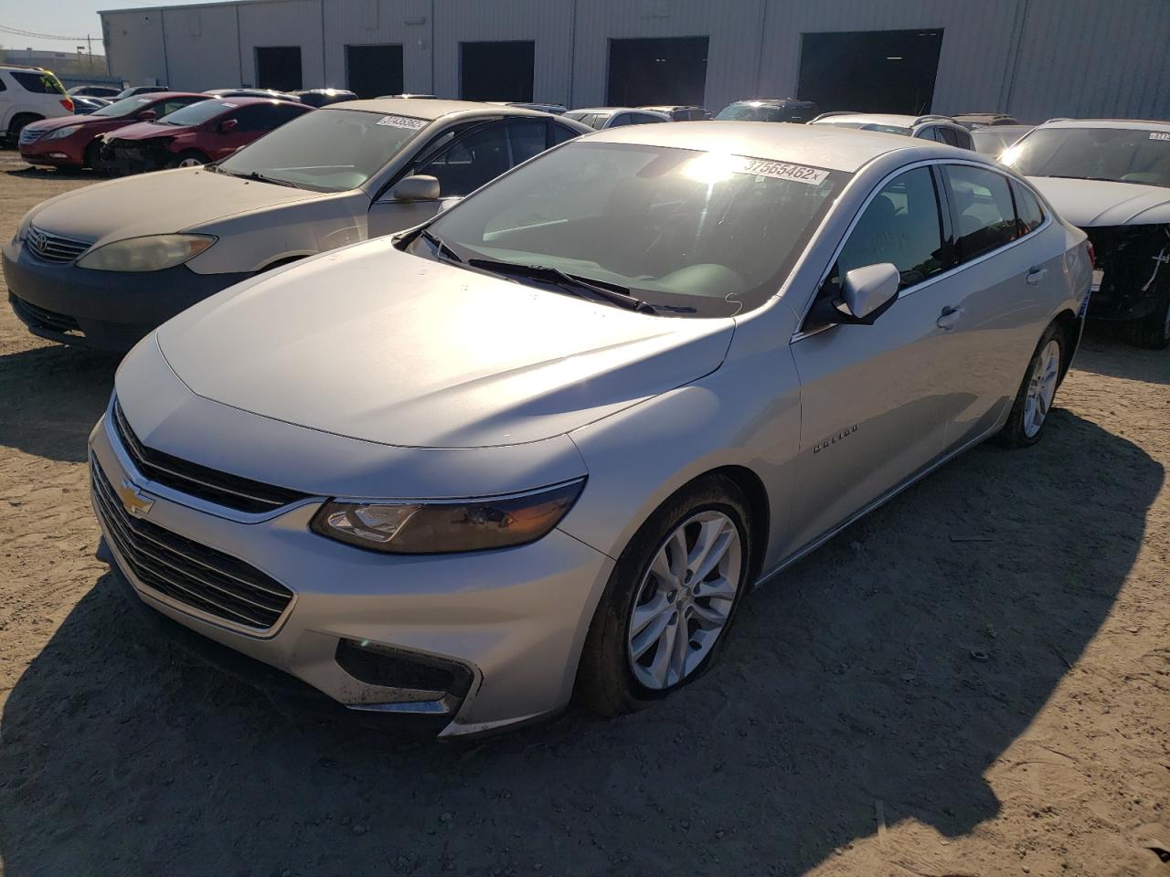 Photo 2 from auction – 2017 CHEVROLET MALIBU LT with VIN 1G1ZE5ST7HF177448