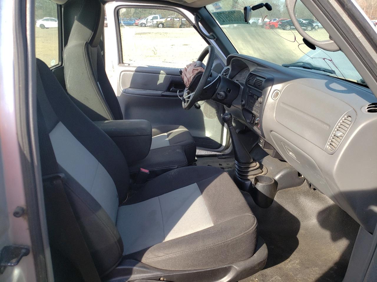 Photo 5 from auction – 2004 FORD RANGER with VIN 1FTYR10D54PB62625