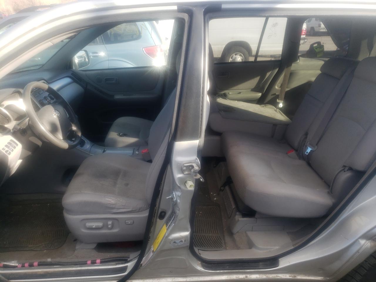 Photo 9 from auction – 2006 TOYOTA HIGHLANDER with VIN JTEEW21A560010275