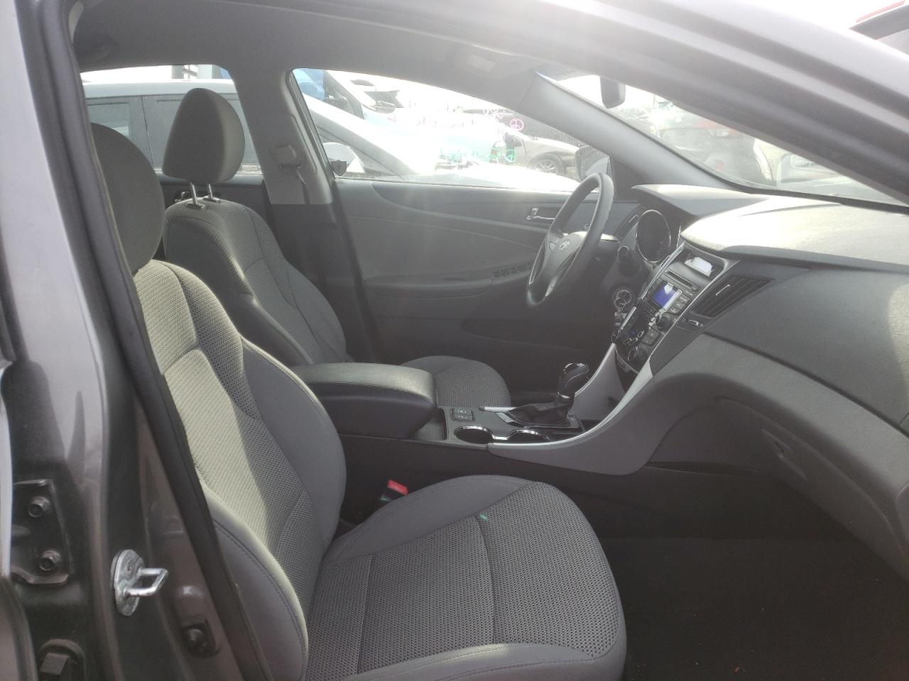 Photo 5 from auction – 2013 HYUNDAI SONATA GLS with VIN 5NPEB4AC3DH506351