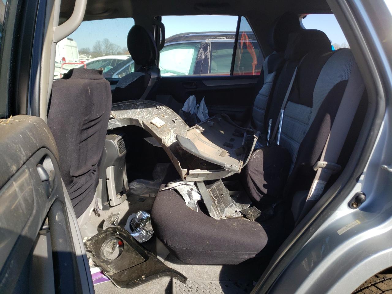 صورة رقم 6 من المزاد - 2004 TOYOTA 4RUNNER SR مع VIN JTEBU14R640045702
