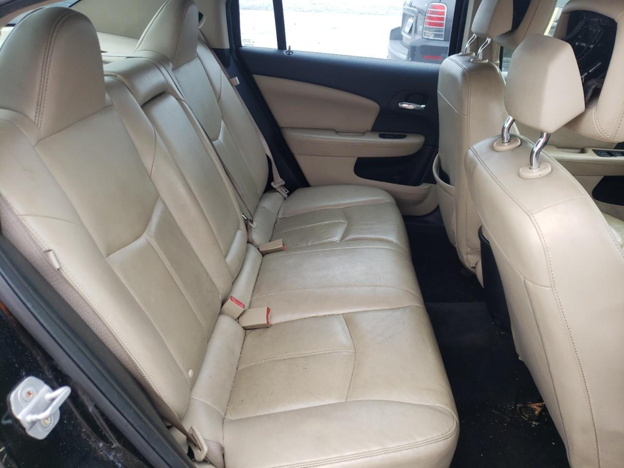 Photo 6 from auction – 2012 CHRYSLER 200 LIMITE with VIN 1C3CCBCB3CN197304
