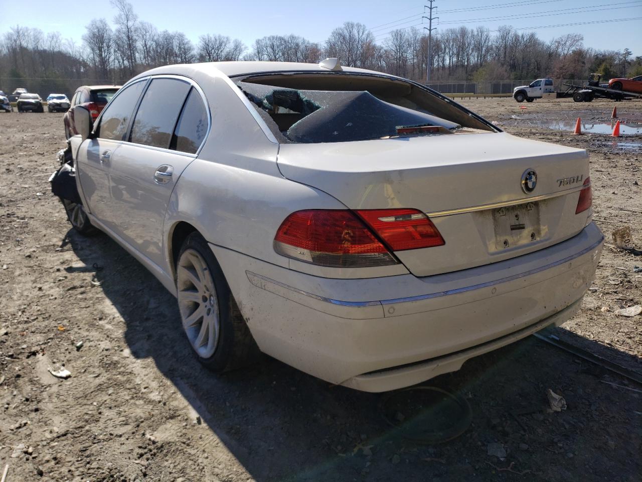 صورة رقم 3 من المزاد - 2007 BMW 750 مع VIN WBAHN83527DT69128