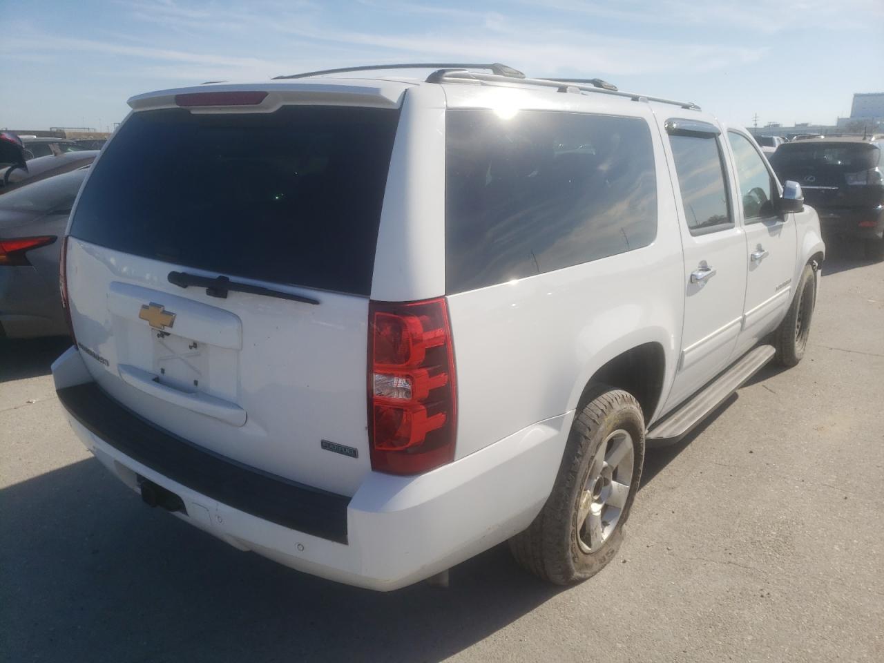 Photo 4 from auction – 2012 CHEVROLET SUBURBAN C with VIN 1GNSCHE03CR306429
