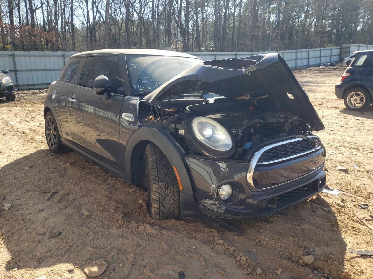 MINI COOPER S 2015 with VIN WMWXP7C51F2A39039 - Photo from auction