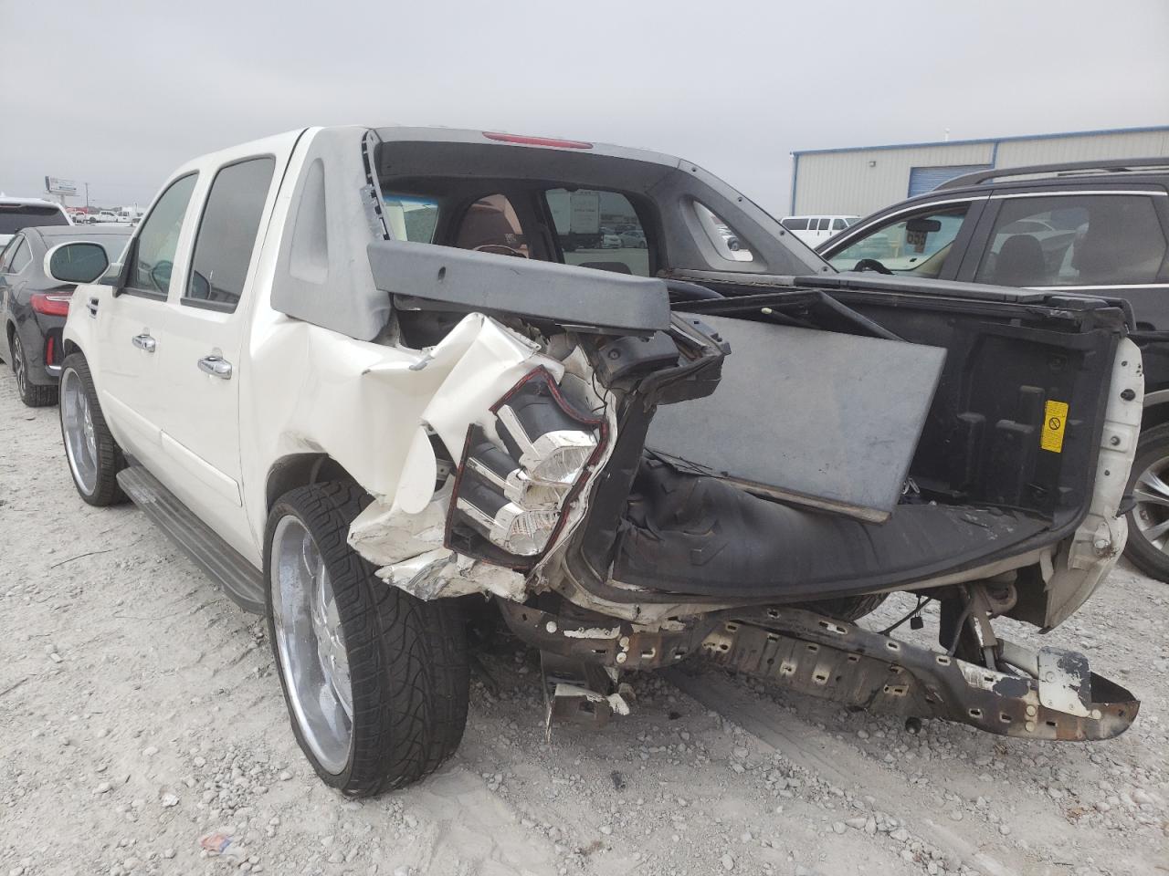 Photo 9 from auction – 2007 CHEVROLET AVALANCHE with VIN 3GNFK12307G158661