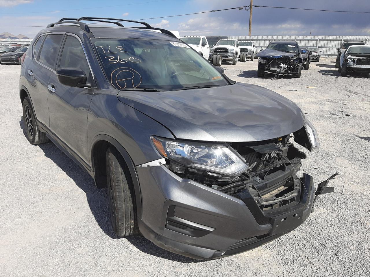 Photo 1 from auction – 2018 NISSAN ROGUE S with VIN 5N1AT2MT1JC839565