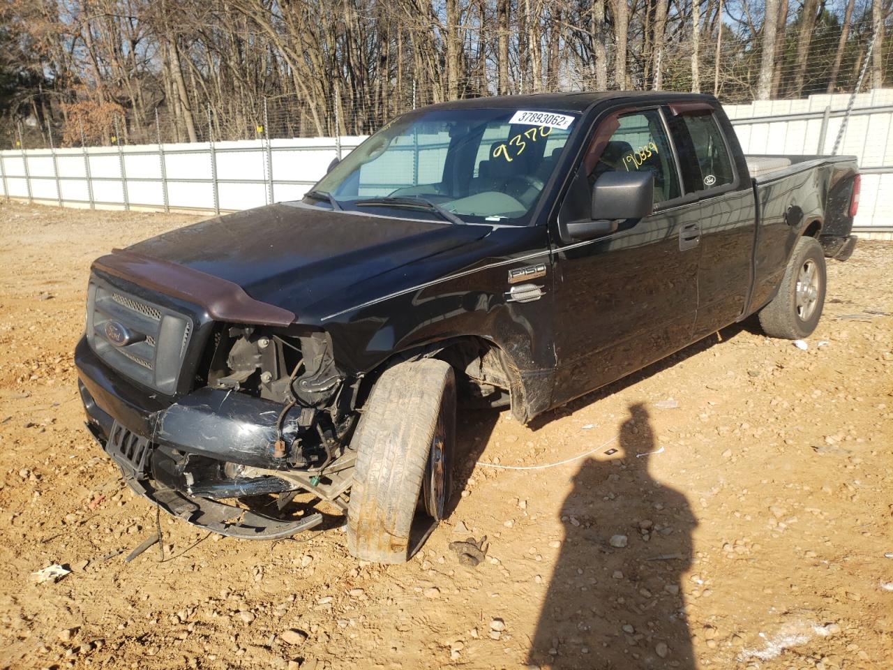 Photo 2 from auction – 2004 FORD F150 with VIN 1FTRX12W54NC39370