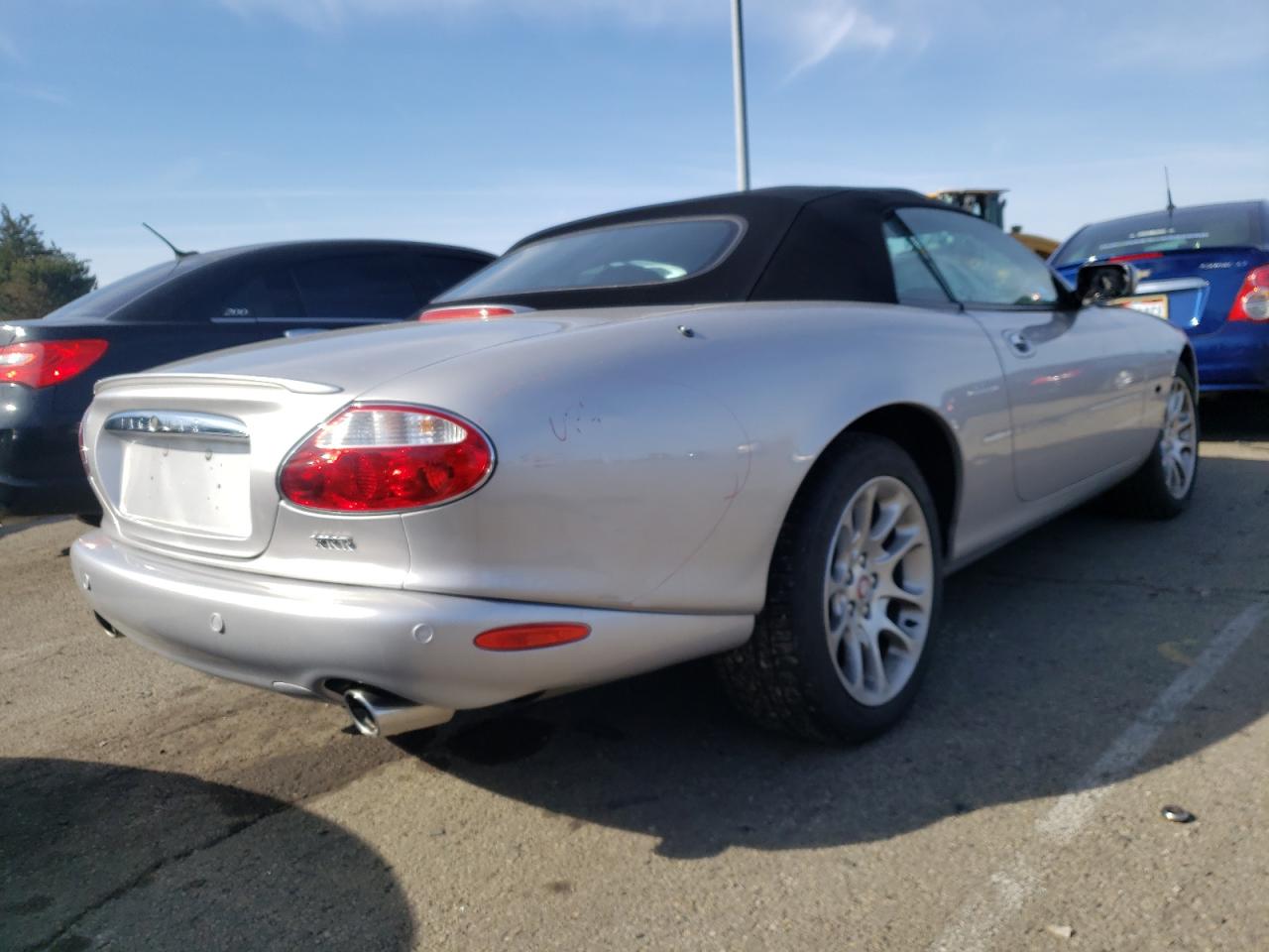 Photo 4 from auction – 2001 JAGUAR XKR with VIN SAJDA42B91PA21124