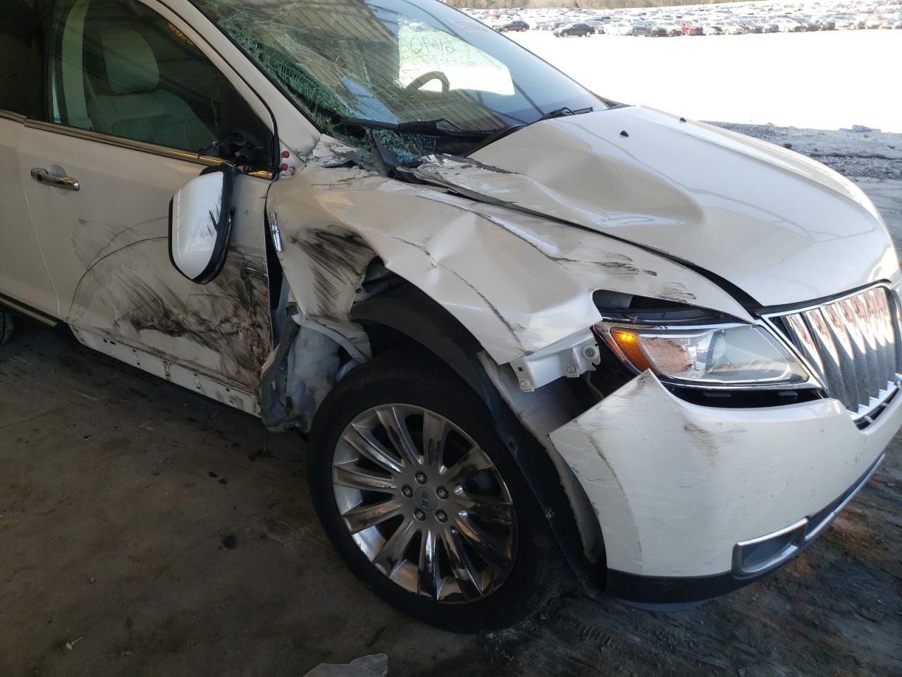 Photo 9 from auction – 2014 LINCOLN MKX with VIN 2LMDJ6JK7EBL20097