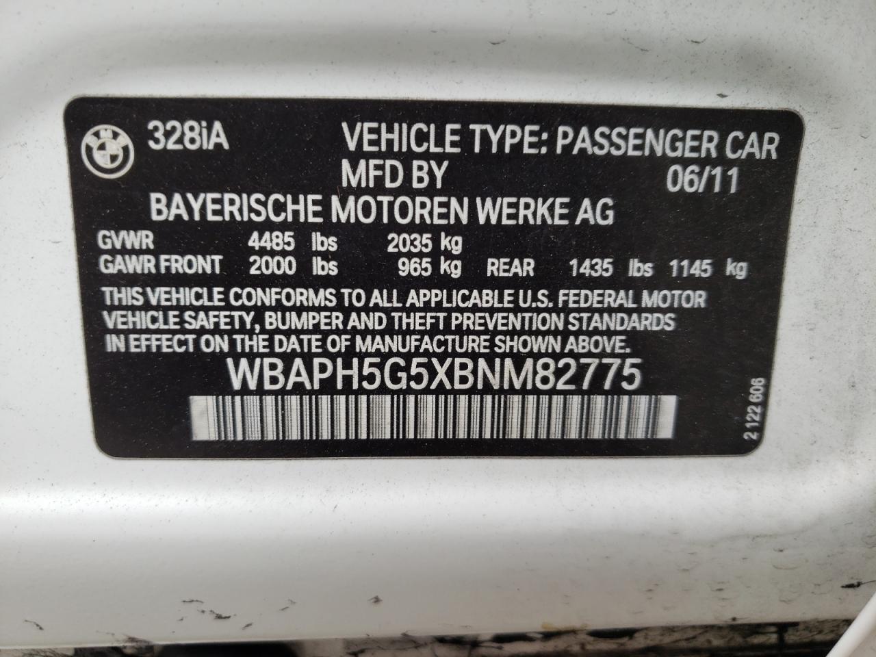 Photo 10 from auction – 2011 BMW 328 I SULE with VIN WBAPH5G5XBNM82775