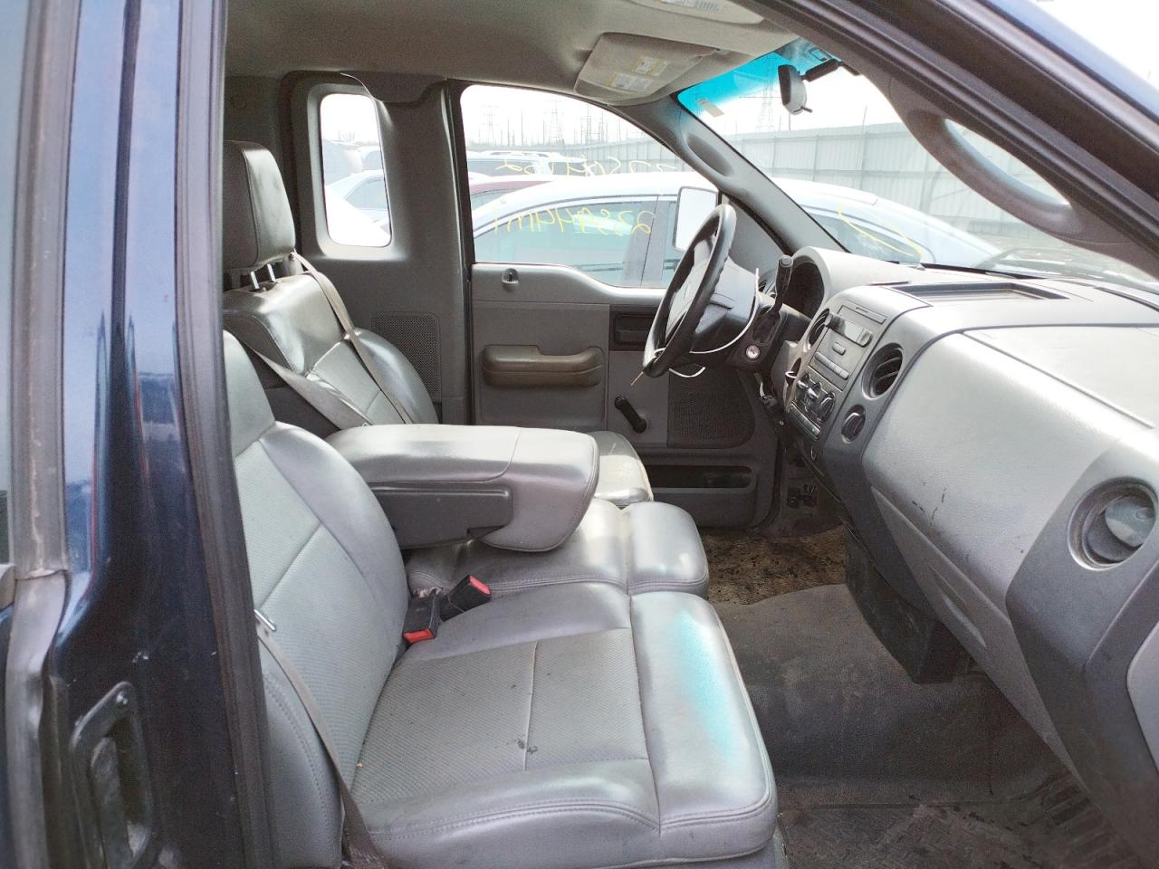 Photo 5 from auction – 2006 FORD F150 with VIN 1FTRF12286NA15139