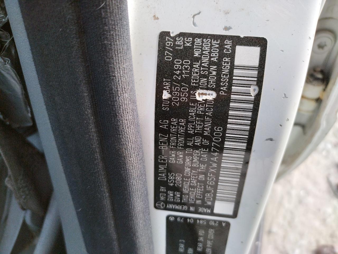 Photo 10 from auction – 1998 MERCEDES-BENZ E 320 with VIN WDBJF65FXWA477006