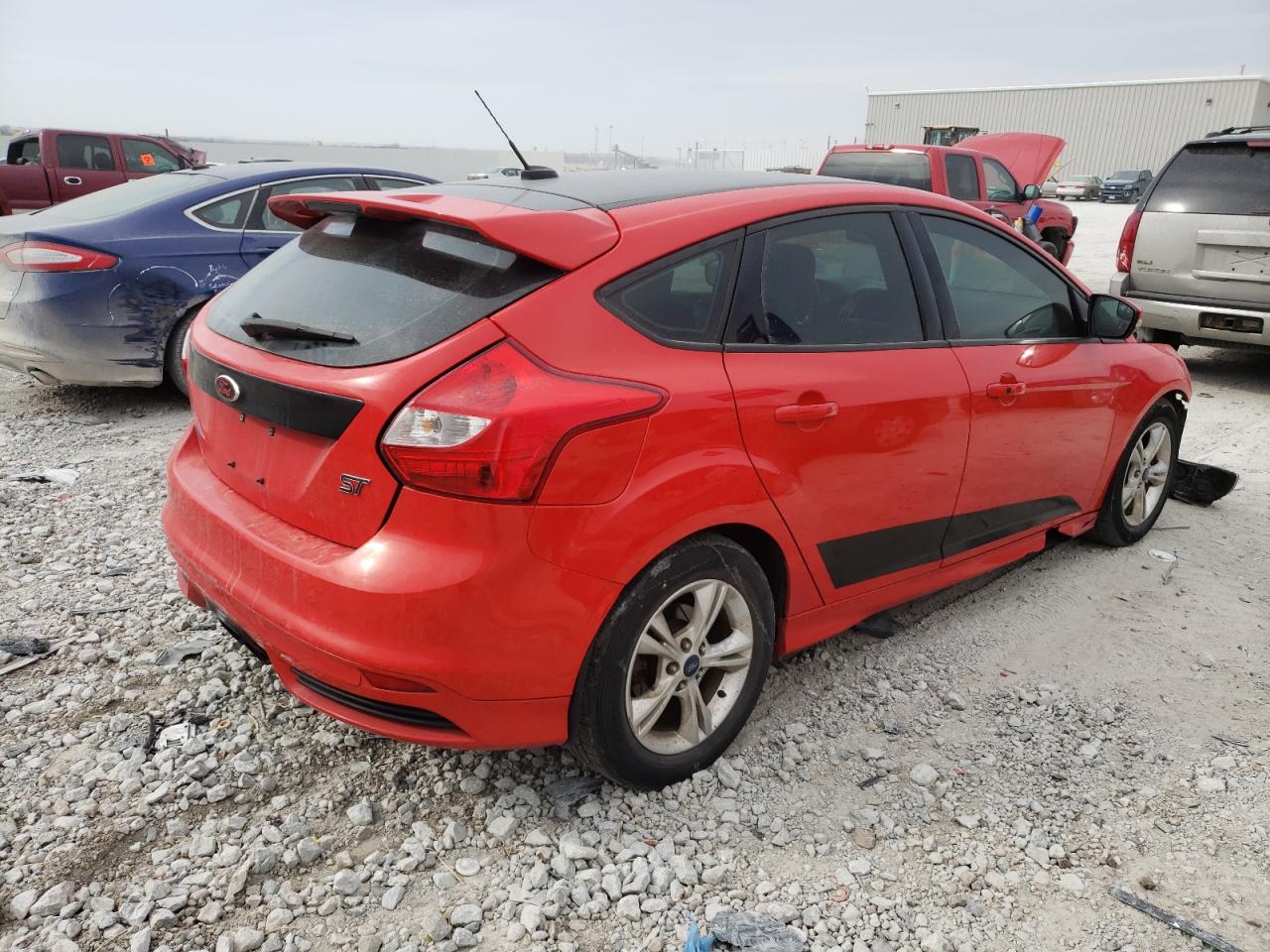 Photo 4 from auction – 2014 FORD FOCUS ST with VIN 1FADP3L9XEL299064