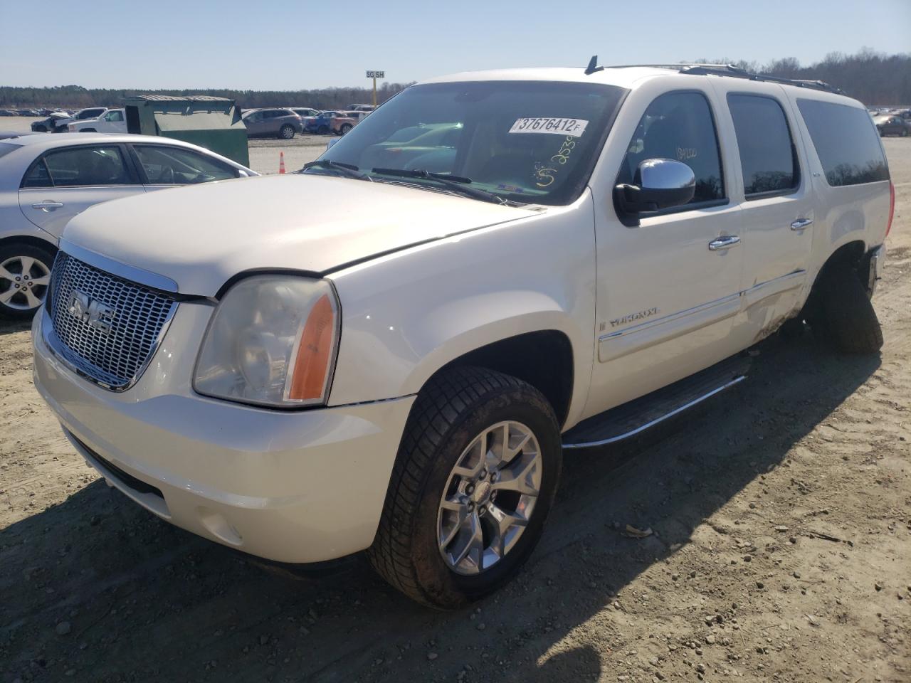 Photo 2 from auction – 2008 GMC UK with VIN 1GKFK16358R266699