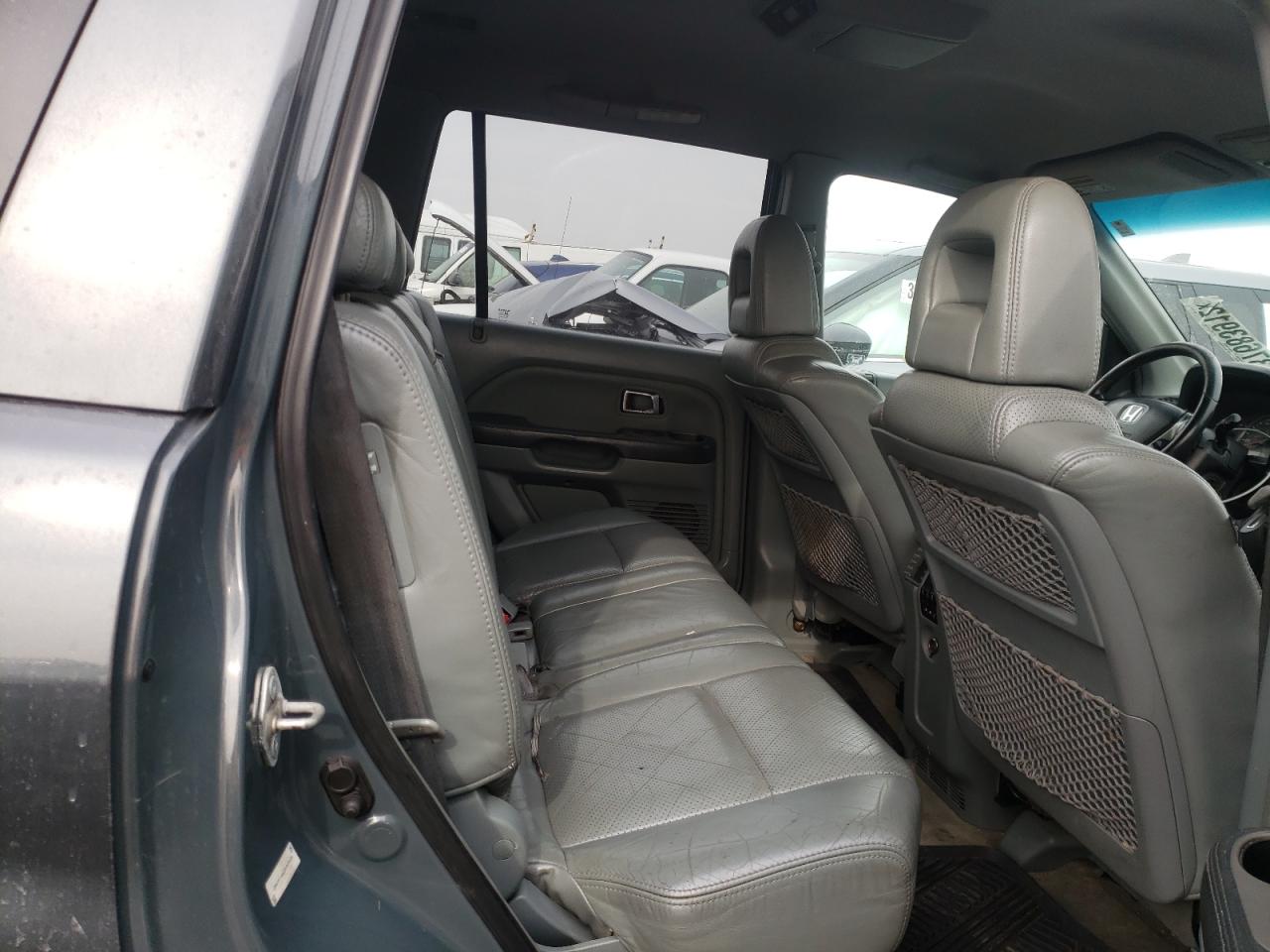 Photo 6 from auction – 2003 HONDA PILOT EXL with VIN 2HKYF18613H529626