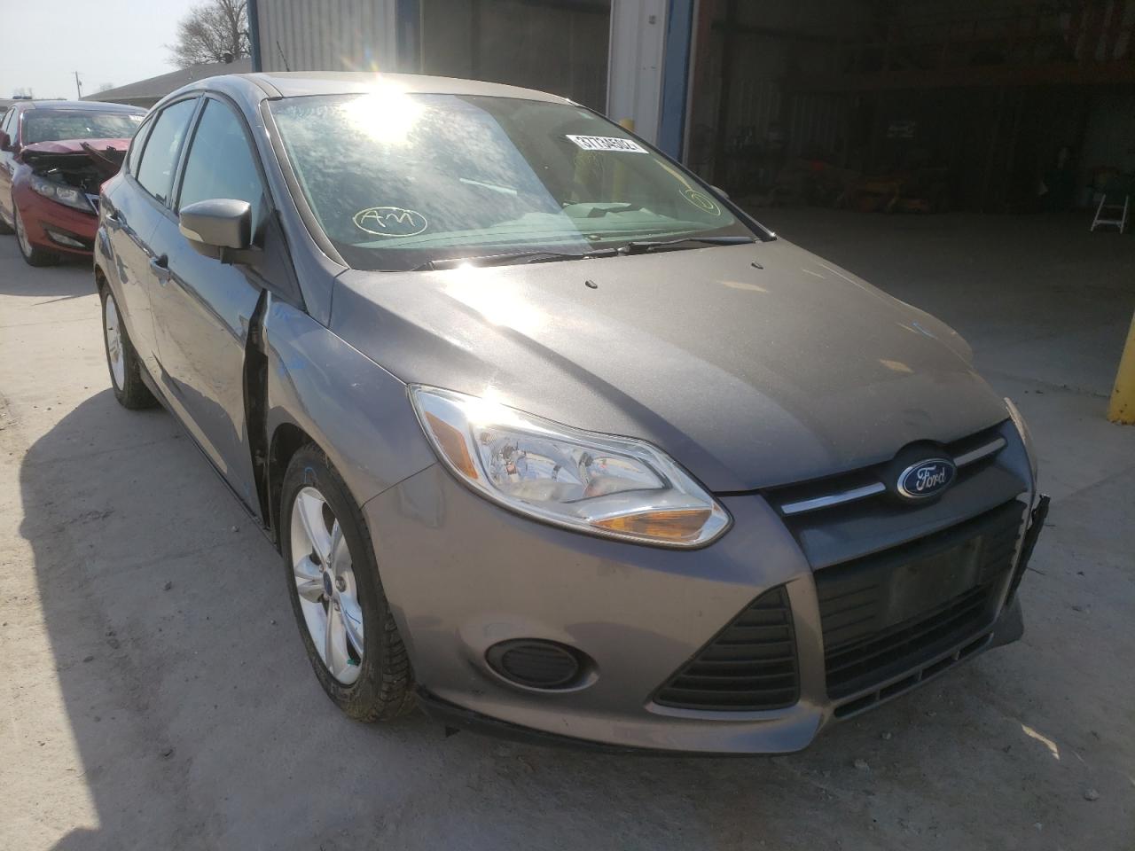 FORD FOCUS SE 2014 с VIN 1FADP3K20EL203530 - Фото с аукциона