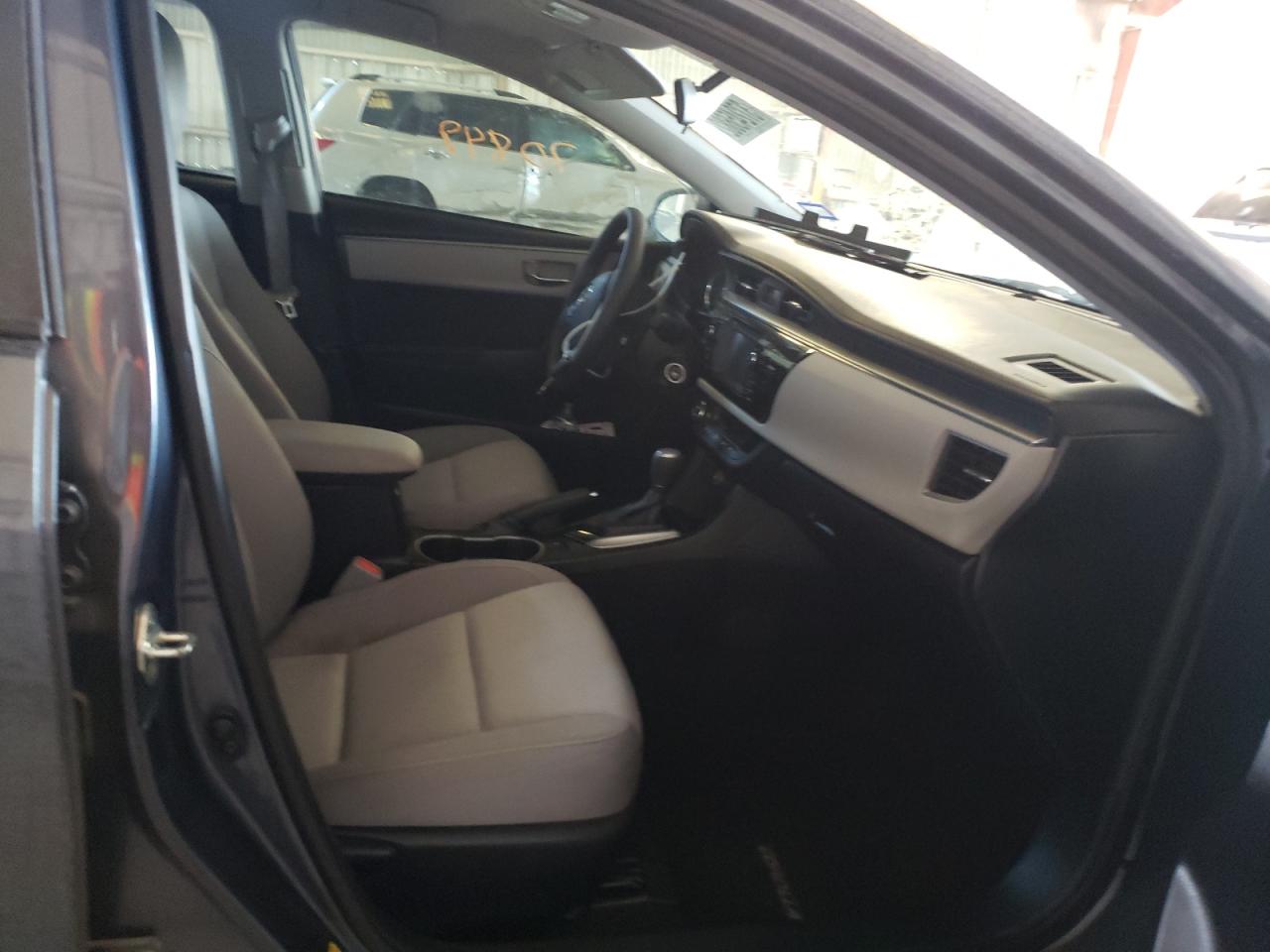 Photo 5 from auction – 2015 TOYOTA COROLLA L with VIN 5YFBURHE3FP180347