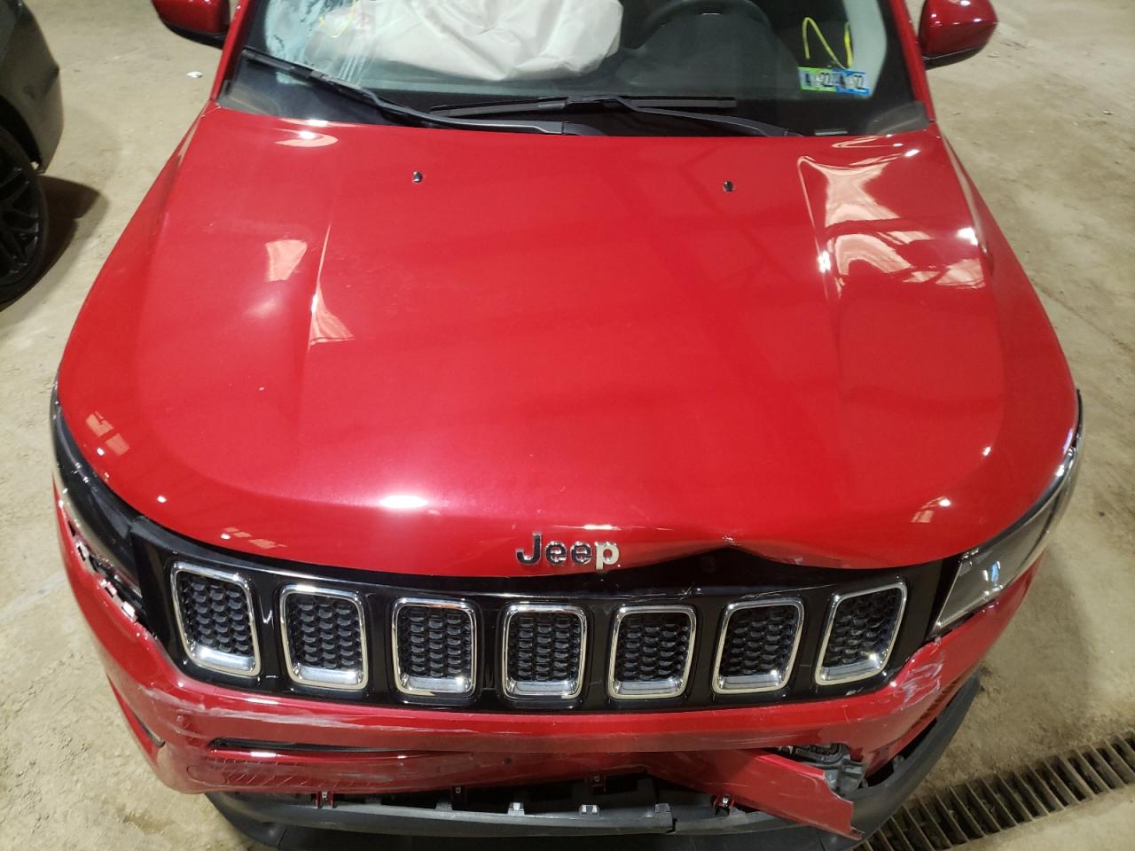 Photo 7 from auction – 2019 JEEP COMPASS LA with VIN 3C4NJDBBXKT703717