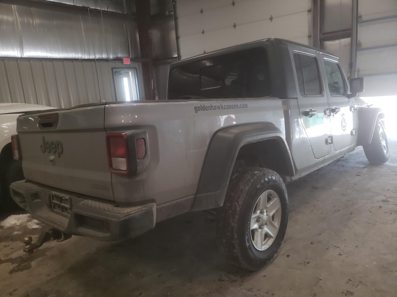 Photo 4 from auction – 2020 JEEP GLADIATOR with VIN 1C6HJTAG2LL116128