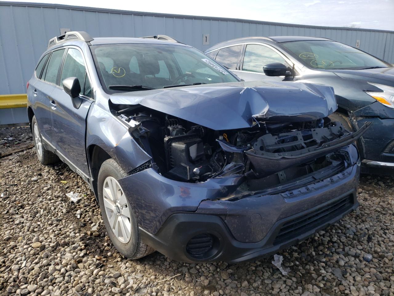 SUBARU OUTBACK 2. 2018 with VIN 4S4BSAAC1J3333045 - Photo from auction
