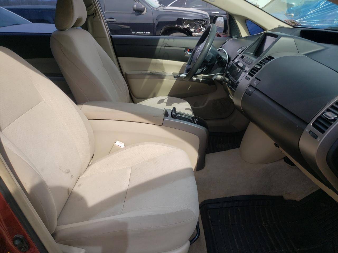Photo 5 from auction – 2005 TOYOTA PRIUS with VIN JTDKB20U253108546