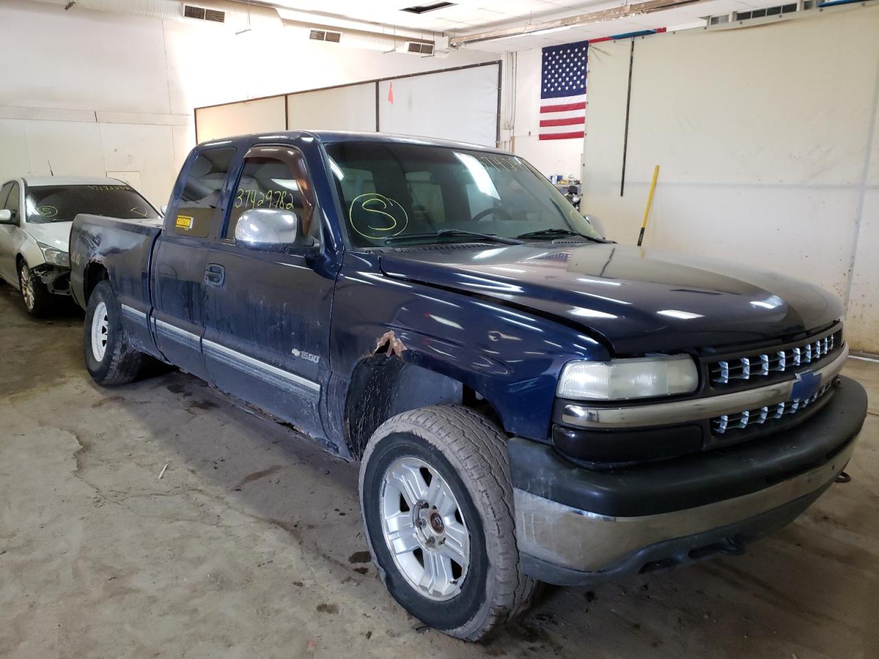 CHEVROLET SILVERADO 2002 z numerem VIN 2GCEK19T421232028 - Zdjęcie z aukcji