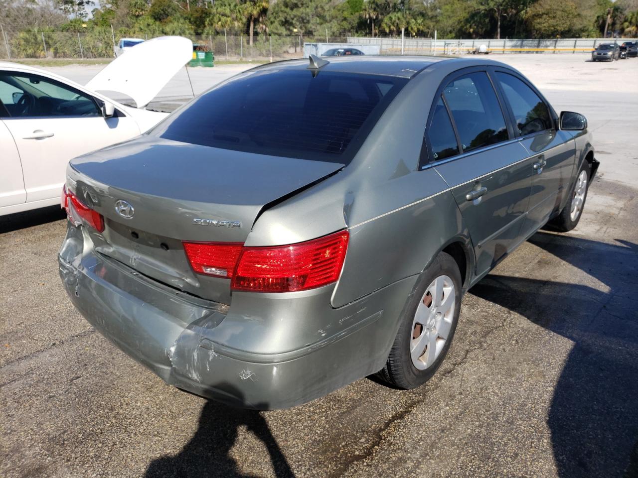 Photo 4 from auction – 2010 HYUNDAI SONATA GLS with VIN 5NPET4AC4AH609044