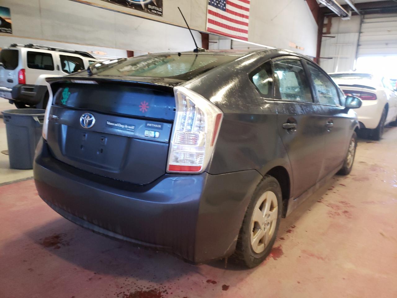 Photo 4 from auction – 2011 TOYOTA PRIUS with VIN JTDKN3DU1B0275033