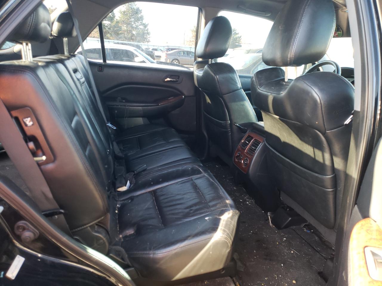 Photo 6 from auction – 2005 ACURA MDX with VIN 2HNYD18275H510555
