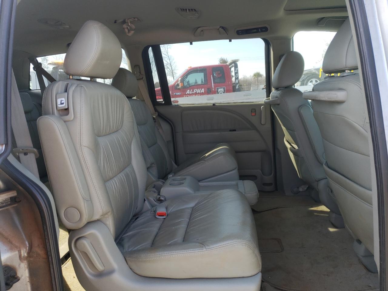 Photo 6 from auction – 2010 HONDA ODYSSEY EX with VIN 5FNRL3H67AB022248