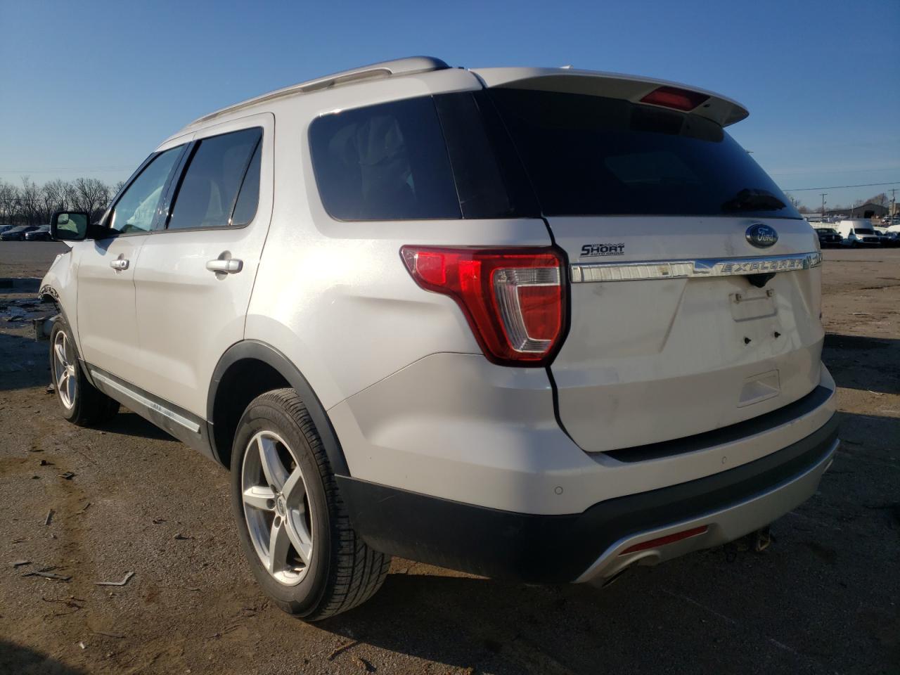 Photo 3 from auction – 2016 FORD EXPLORER X with VIN 1FM5K8D84GGB13705