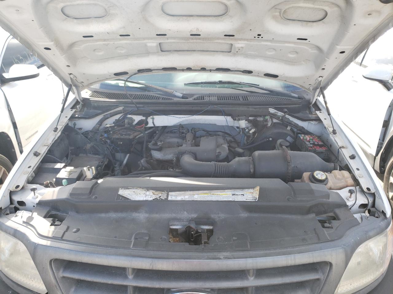 Photo 7 from auction – 2000 FORD F150 with VIN 1FTZF1729YNA66449